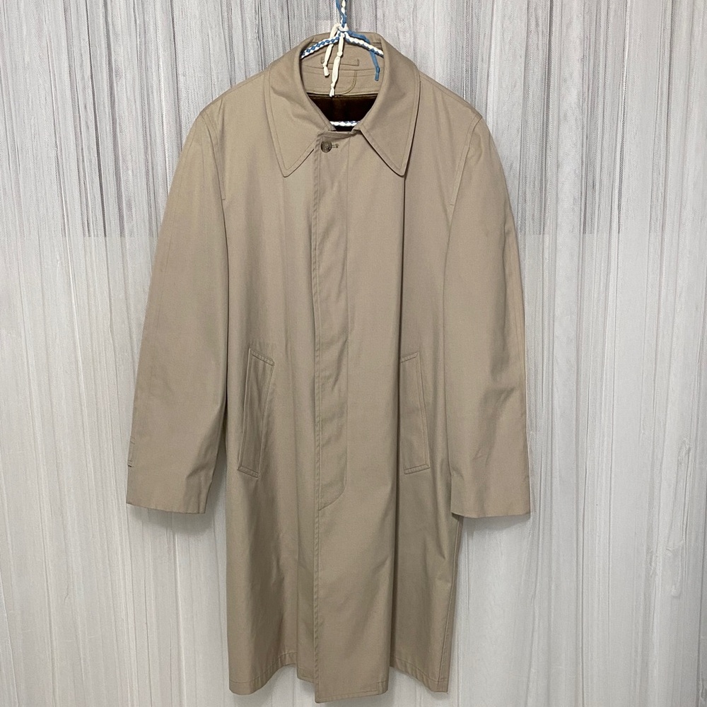 London Fog Men's Beige Trench Coat Faux fur Removable Liner Size 42R